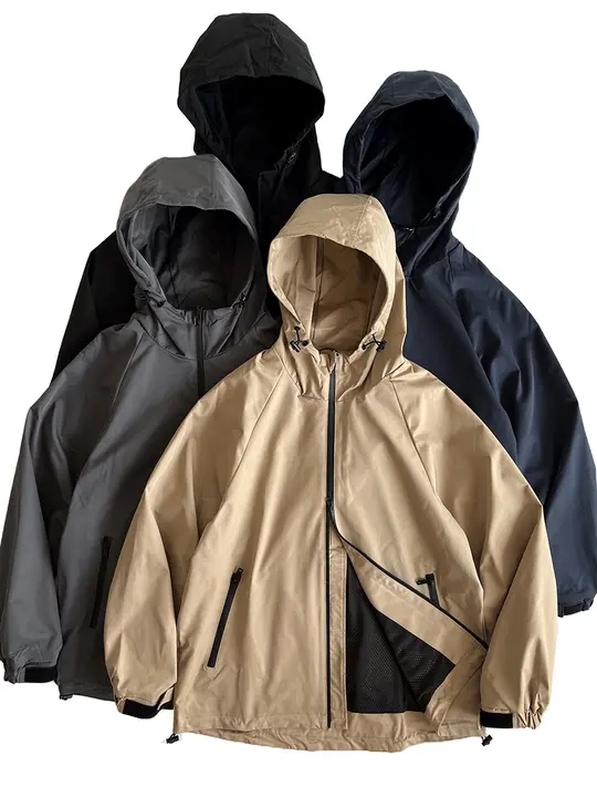 質感と機能性を備えた日本製高級登山用ジャケットジャケット