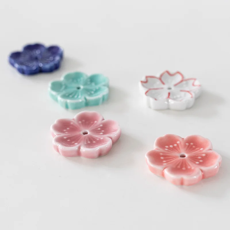 桜デザインの箸置き：和風装飾に最適な瓷製小物の実用性と価格バランス