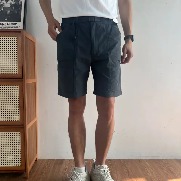 夏用薄手防水作業用ショートパンツ【男女兼用・多ポケット・速乾・無地】