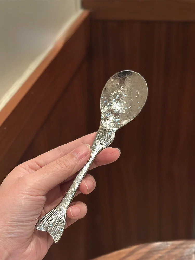 高級純チタン製デザインスプーン：使いやすい大人用・子供用の実用性とシーン別適用