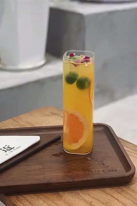 シンプルなデザインのガラスカップ【カフェスタイル・高温対応】