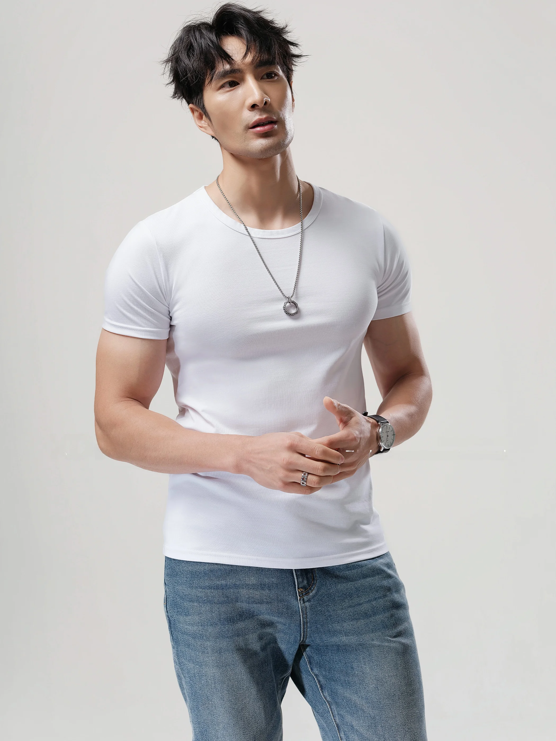 上半身汗かきに適した抗菌Tシャツ：XDIANの涼感フィッティングトップスが解決する防臭課題