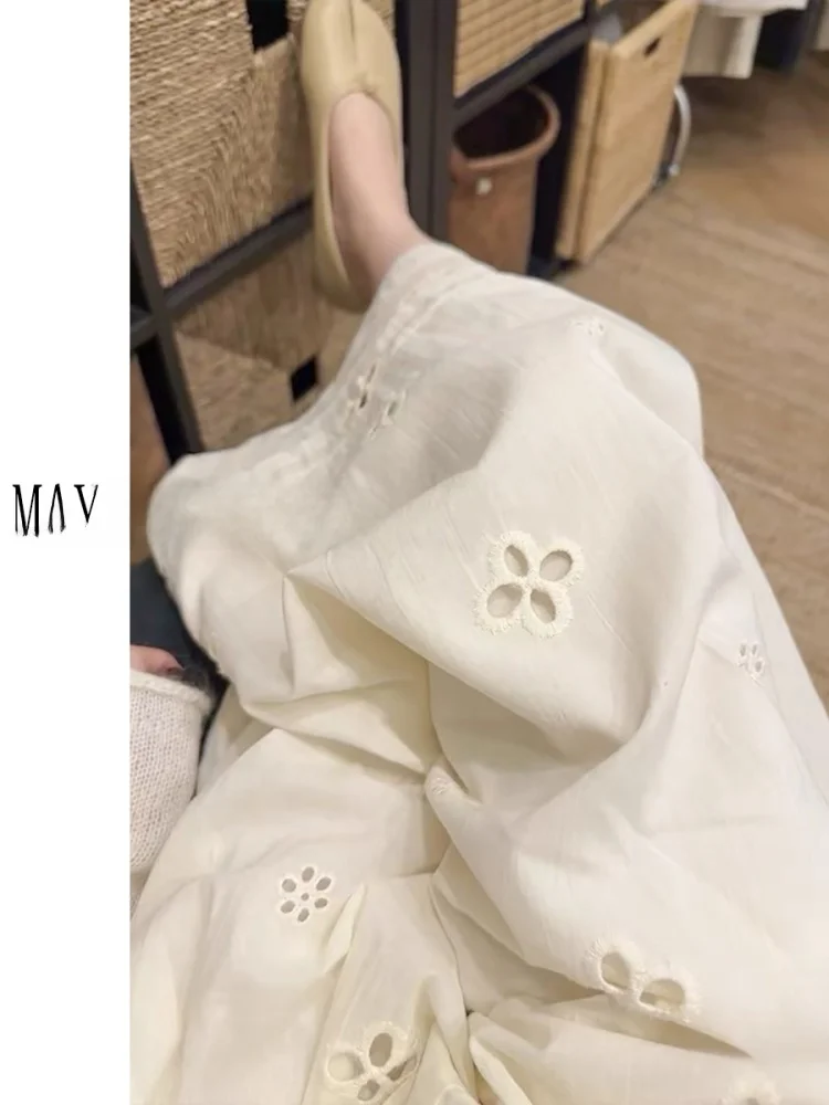4月20度の服はどんなもの？通勤風のワイドパンツが今、春の気温に最適な理由