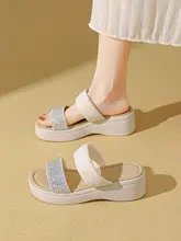 厚底の履きやすいサンダル【通勤用・春夏向け・オープントゥ・ビーチサンダル】